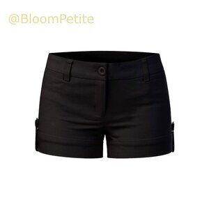 Comfort Cuffed Shorts with Pockets for Casual Wear